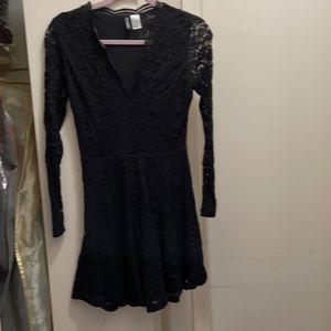H&M Flair Lace Dress Black. Size 6. Long sleeve
